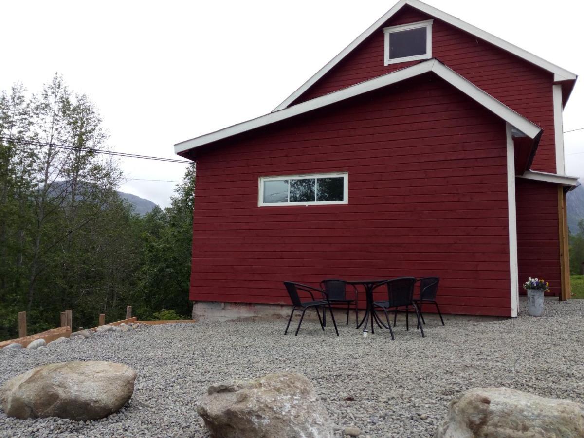 הוילה Isfjorden Mountain View House מראה חיצוני תמונה